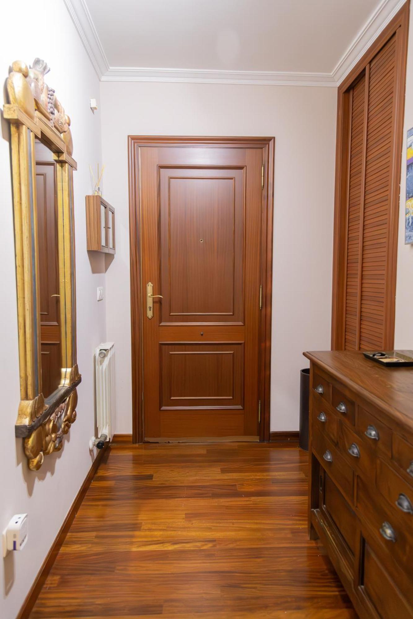 Apartamento Completo, Amplio, Muy Iluminado Y Con Plaza De Garaje Incluida. О-Грове Екстер'єр фото