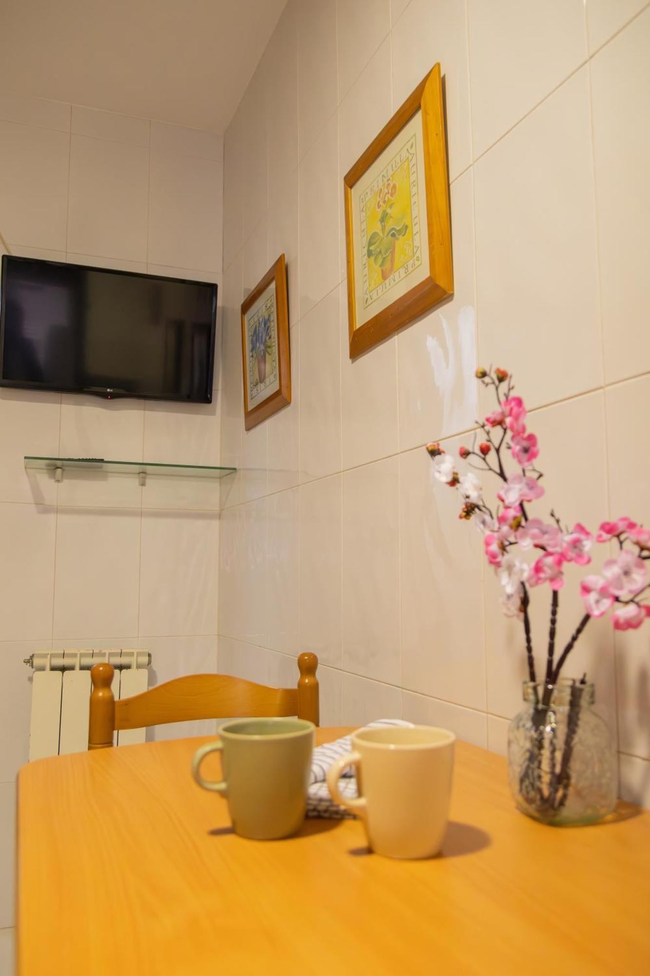 Apartamento Completo, Amplio, Muy Iluminado Y Con Plaza De Garaje Incluida. О-Грове Екстер'єр фото