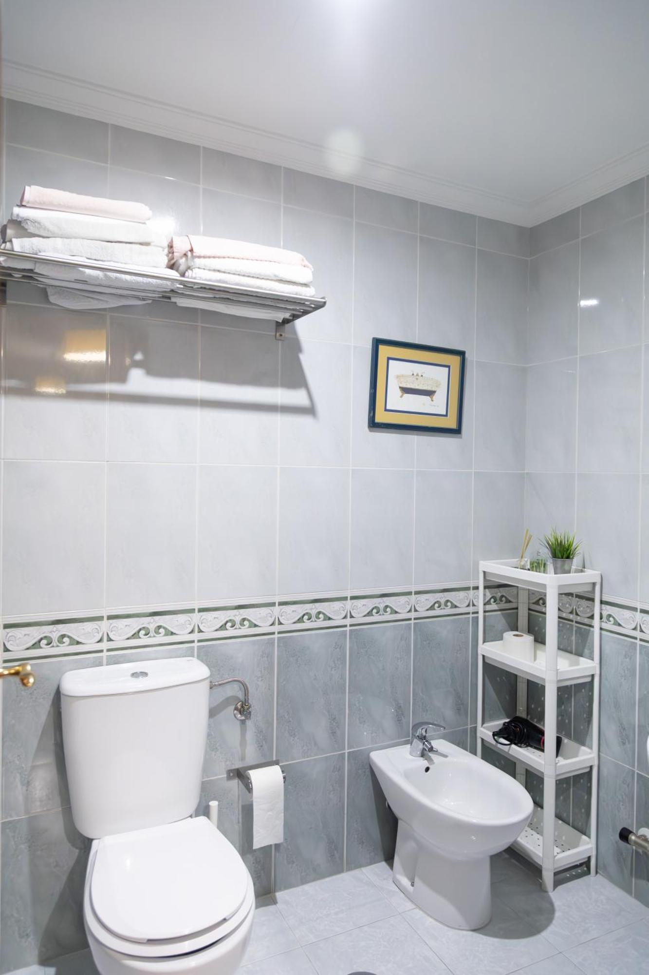 Apartamento Completo, Amplio, Muy Iluminado Y Con Plaza De Garaje Incluida. О-Грове Екстер'єр фото